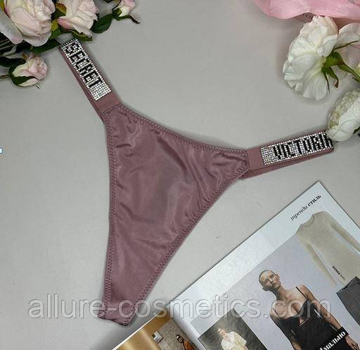 Трусы стринги со стразами Victoria secret Logo Shine Strap Thong Panty M, ТЕМНО-РОЗОВЫЙ - фото 1 - id-p1894672383