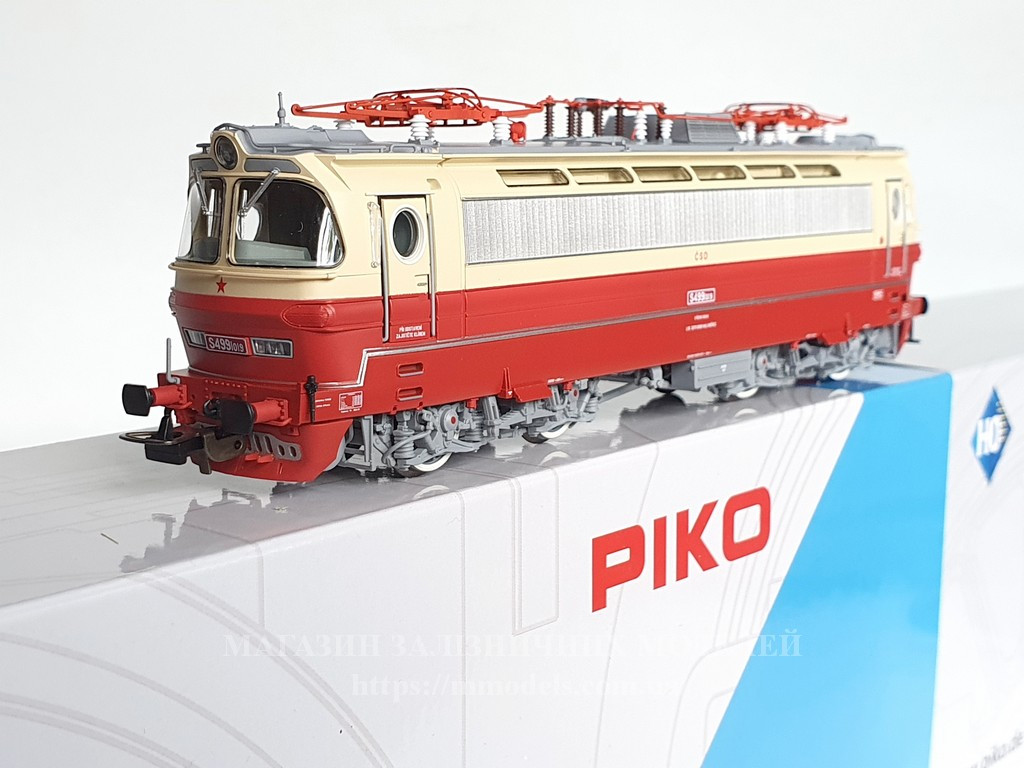 Модель электровоза серии BR 340 (ex E499 ) «Laminátka» CD, VI эпоха, масштаба H0 1:87 PIKO PIKO 51389