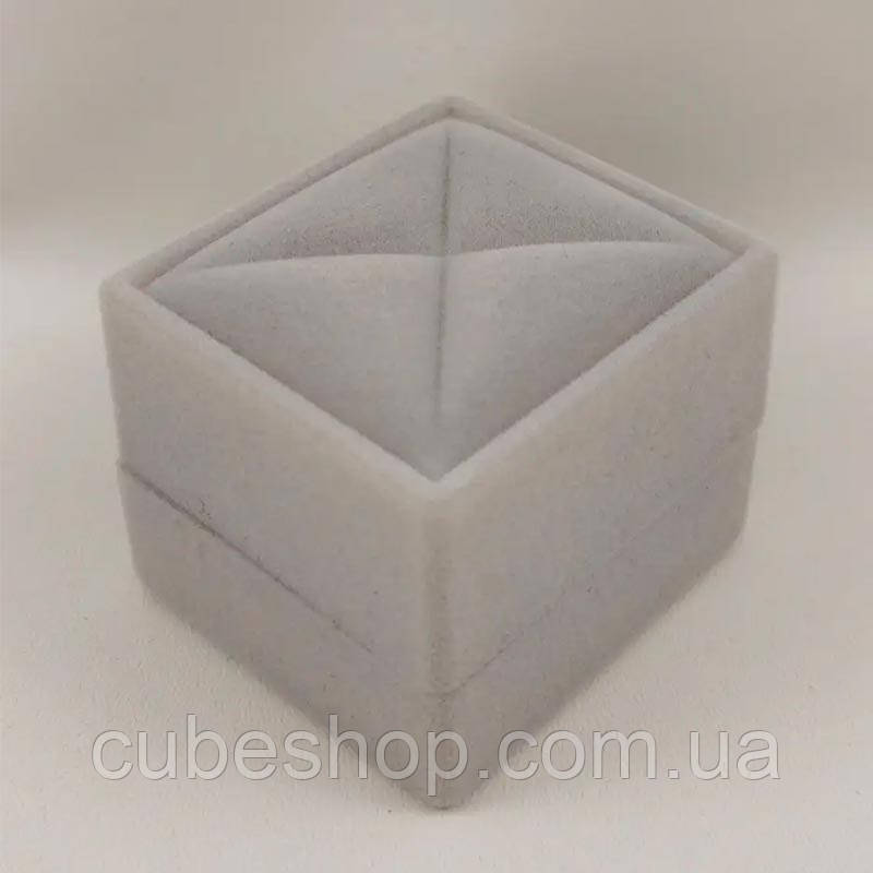 Футляр під кільце оксамитовий "Квадрат" сірий