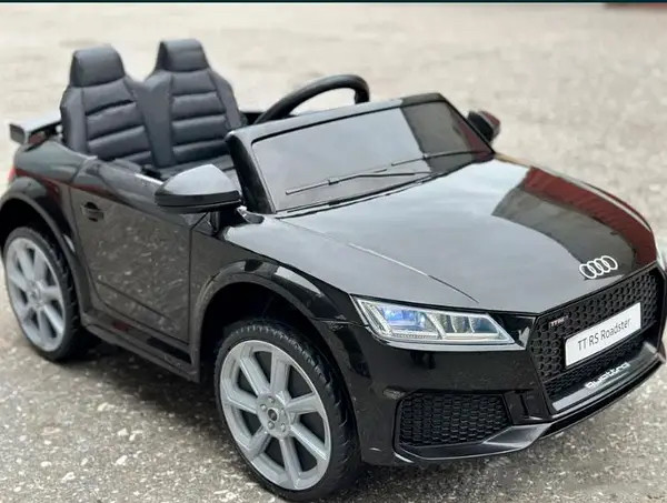 Дитячий електромобіль легкова машина Audi TT RS чорна