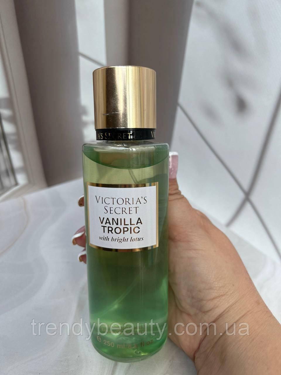 Парфумований міст Victoria's Secret Vanilla Tropic With Bright Lotus, 250 ml