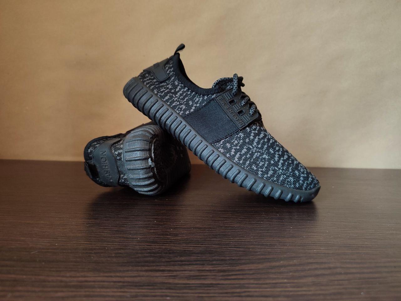 ЗНИЖКА! 40р (25 - 25.5см) Кросівки кеди Yeezy Boost 350