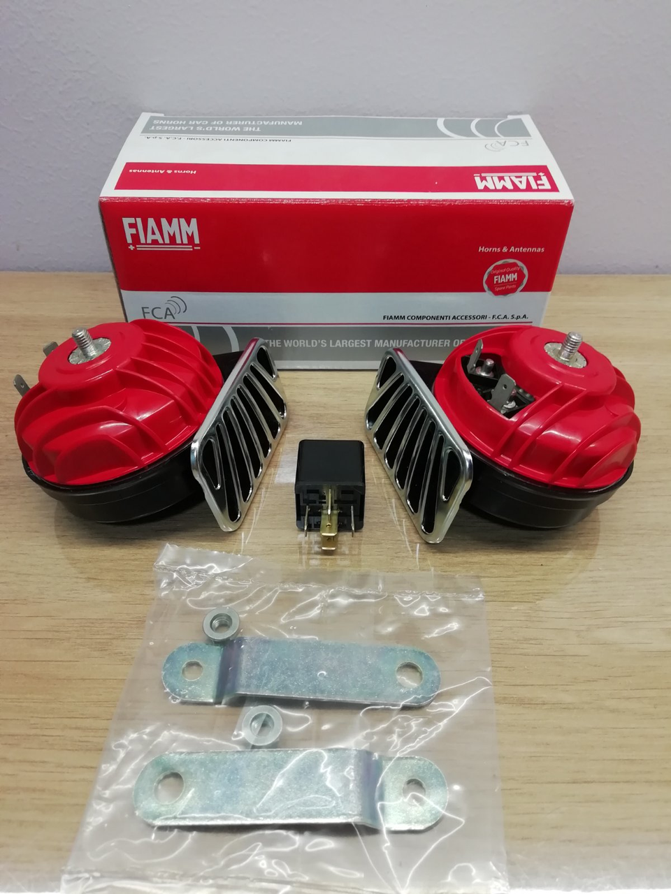 Звуковой сигнал универсальный FIAMM АМ80S тюнинг (SUPER) 12V (ID ...