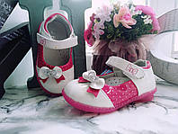 Детские летние туфли сандали для девочки модные босоножки бело-малиновые