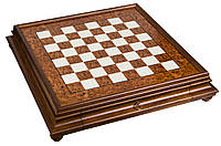 Эксклюзивная шахматная доска материал дерево размер 61 х 61см. Цвет коричневый, бежевый