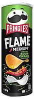 Чипсы Pringles Flame Medium Kickin' Sour Cream , 160 гр