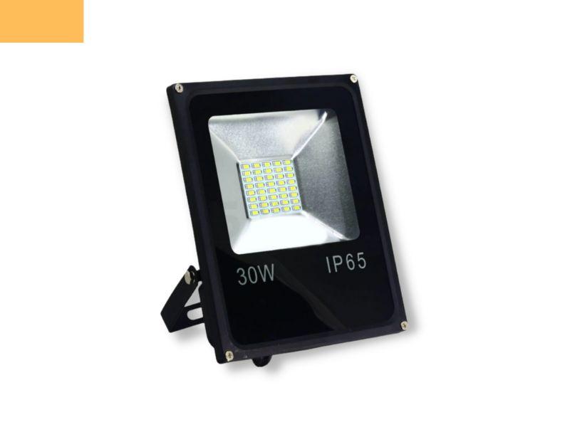 Прожектор світлодіодний XPRO LED 30W Black 5000K (MER-11563)