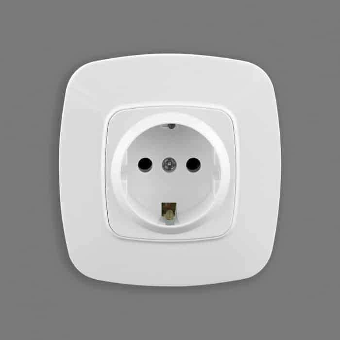 Розетка одинарна з заземленням біла ELA HOROZ ELECTRIC 112-007-0006-010