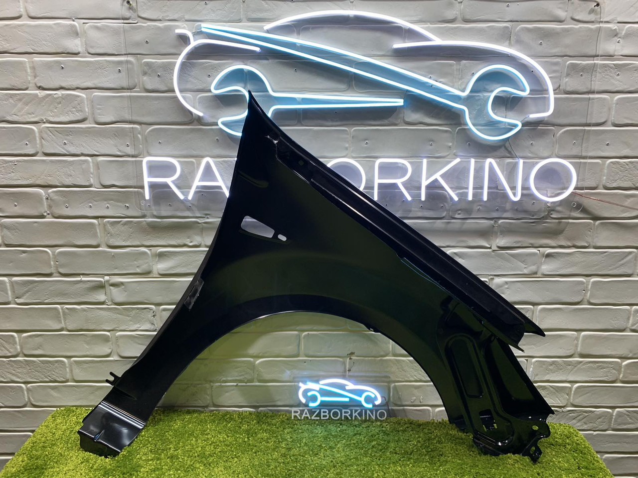 Крило переднє ліве Dacia Logan Дачія Логан (2008) Оригінал 631017245R, фото 1