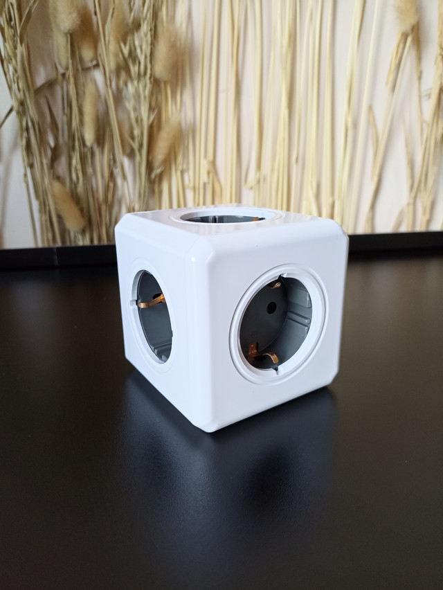 Купить Разветвитель переходник для розеток с заземлением Allocacoc ...