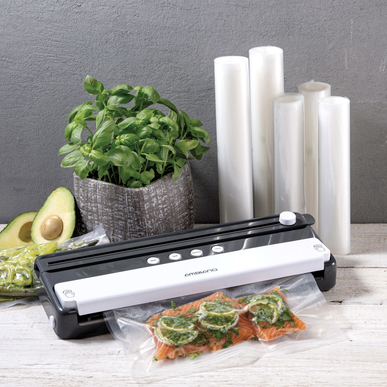 Вакууматор Quigg (Ambiano) gt-vbs-02120w з різаком + рулон + 5 пакетів Німеччина