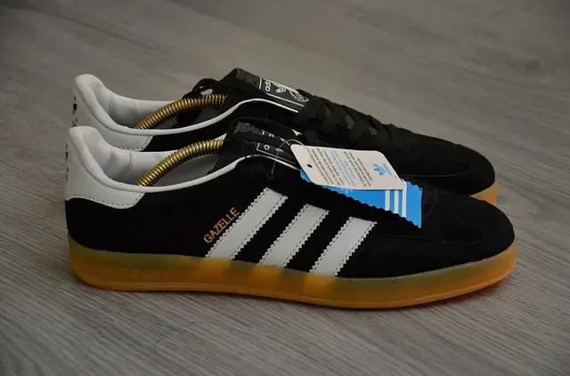 Кросівки чоловічі Adidas Gazelle Indoor Black White White New чорні, фото 1