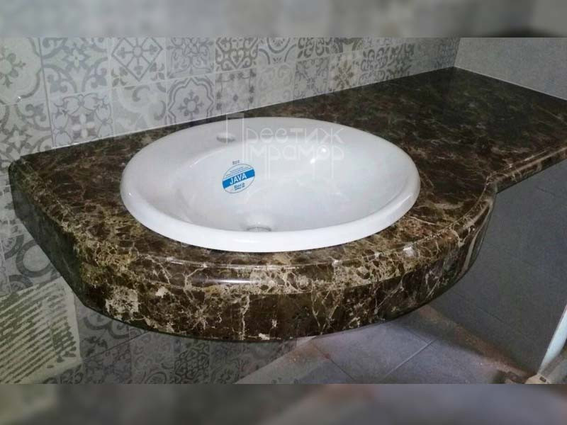 Стільниця у ванну