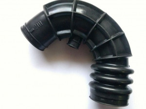 Патрубок воздушного фильтра ВАЗ 2110,2111,2112 V=1.6 8-клап. (ХОБОТ ...