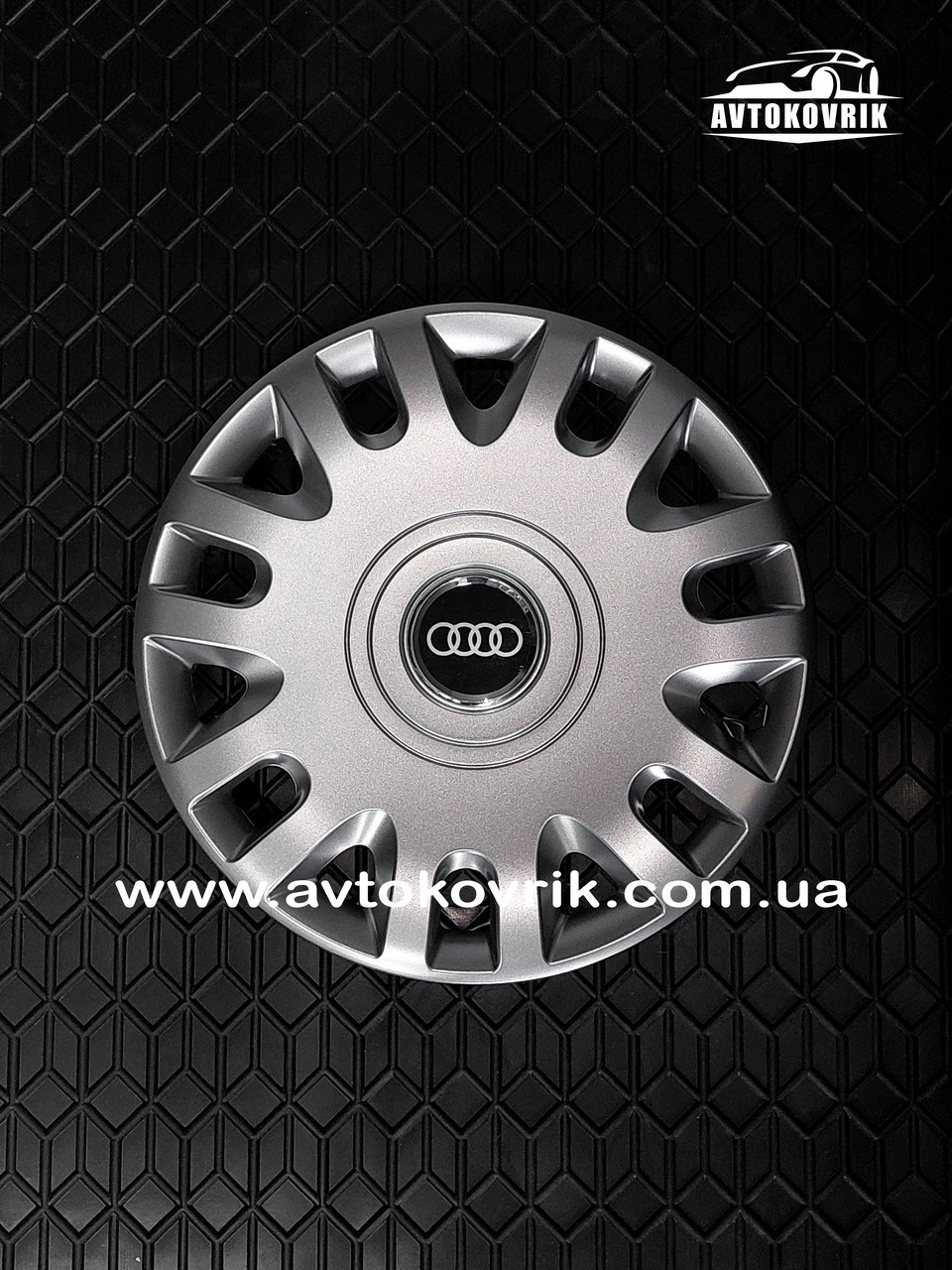 Ковпаки на колеса r14 на Ауді / Audi SKS 333