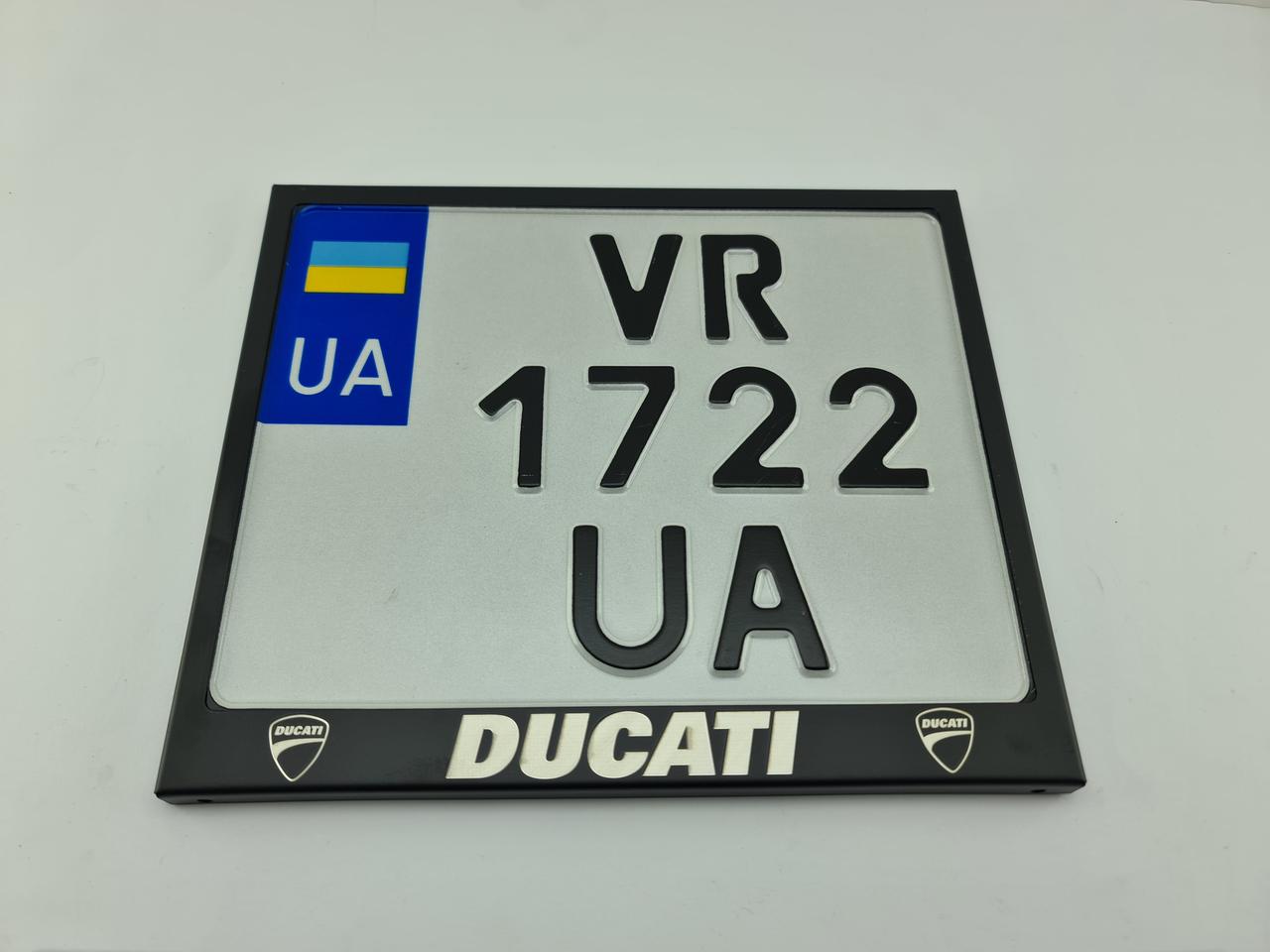 Рамка для монономера Ducati black V2 метал