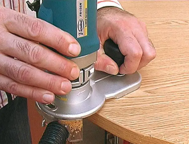 Ручний фрезер FR256 для кромки 750W, Virutex: продаж, ціна у Києві