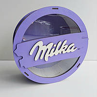 Подарункова коробка фіолетового кольору "Мілка". Коробка у вигляді круга з прозорою кришкою