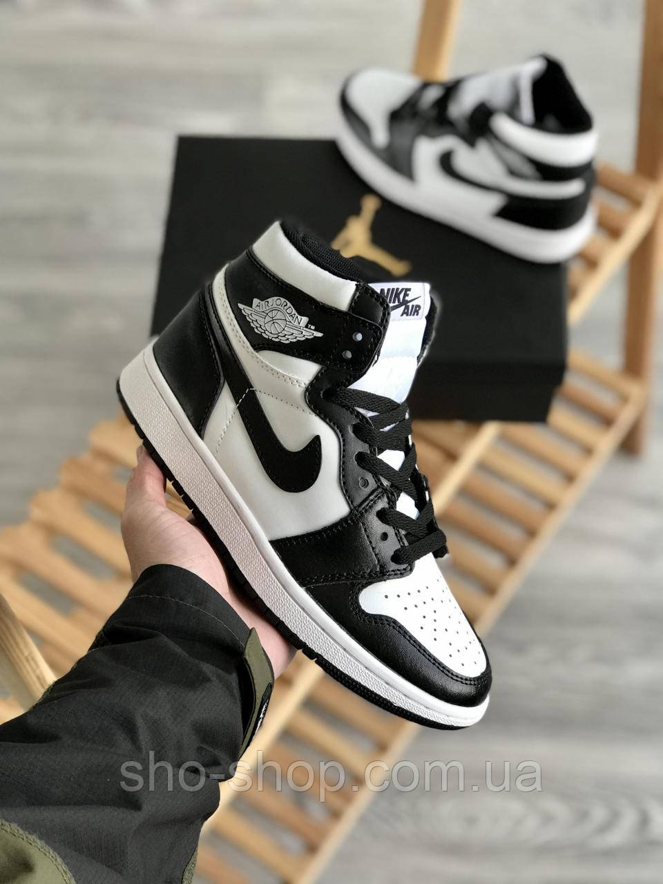 Кроссовки Nike  air Jordan Retro 1