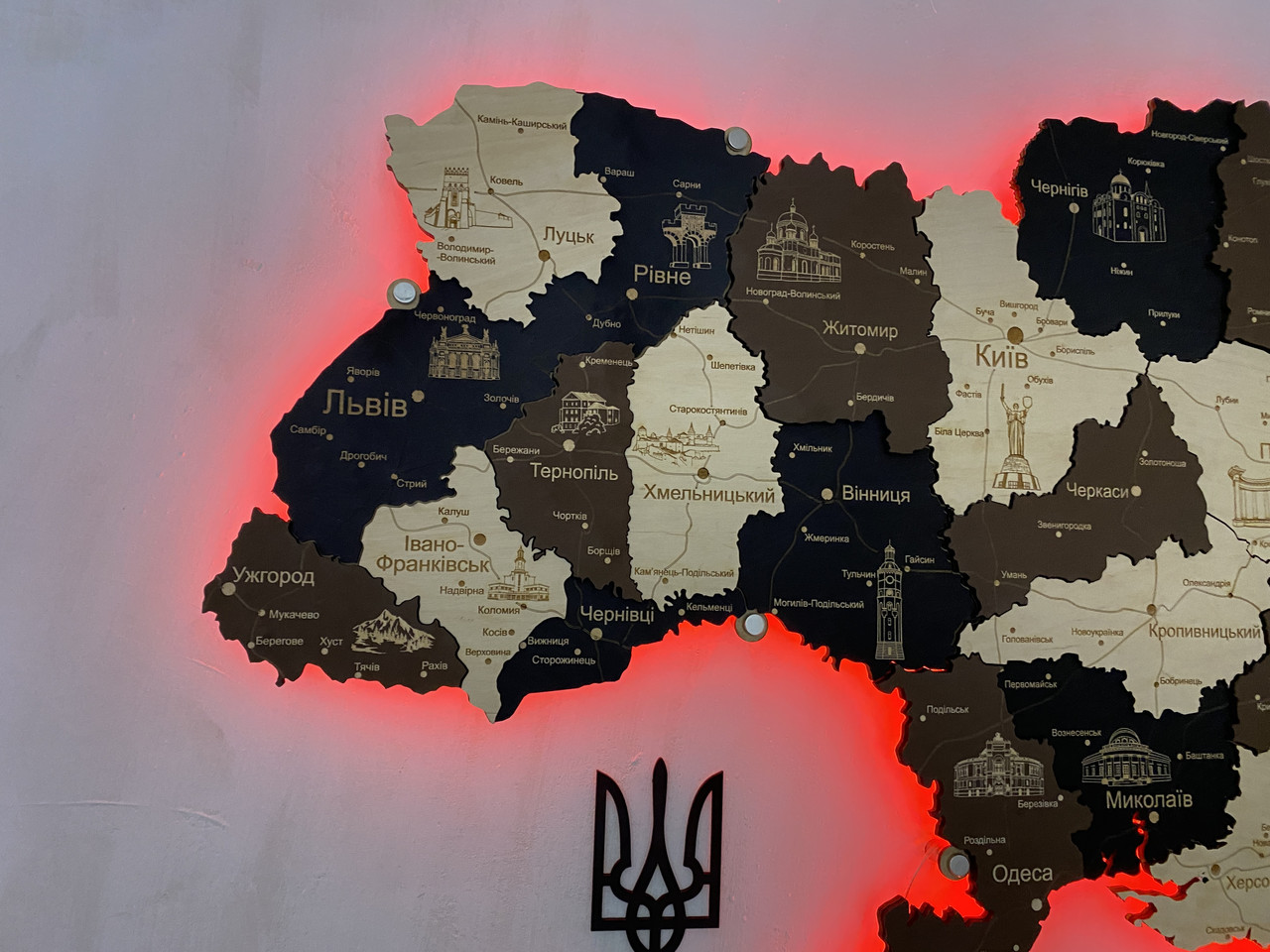 Деревянная карта Украины с подсветкой "Латте макиато" Travel, 70×47 см "Lv" - фото 5 - id-p1896607858