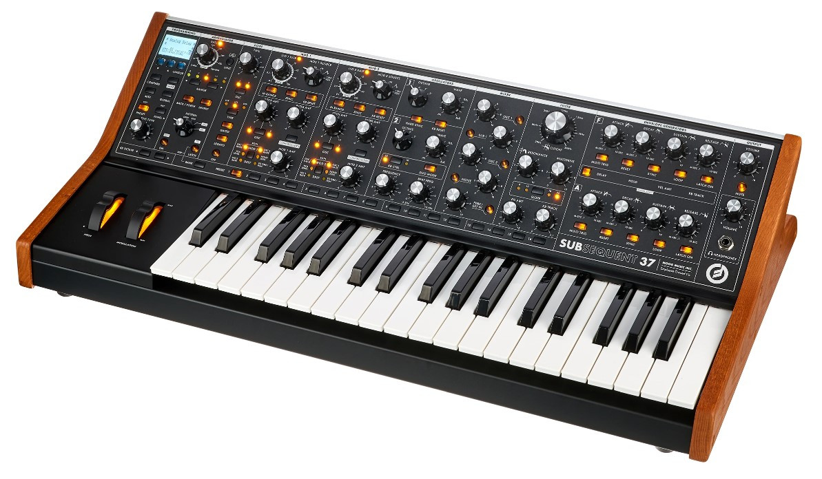 Аналоговий синтезатор MOOG SUBSEQUENT 37, фото 1
