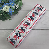 Тасьма ткана 4 см великі троянди на білому тлі