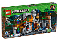 Конструктор Lego Minecraft Приключения в шахтах 21147, оригинал