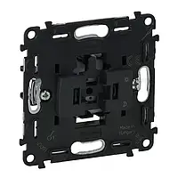 Вимикач 10АХ 250В, автоматичні клеми Valena IN'MATIC