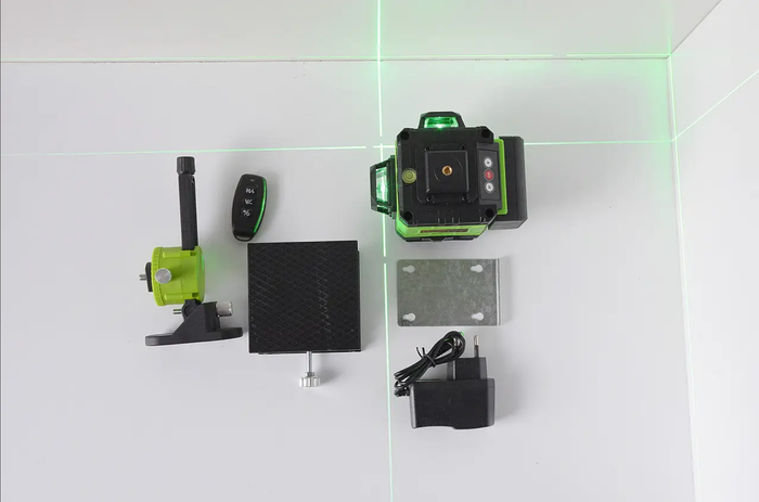 Купити Clubiona IE12A 3D з ПУЛЬТОМ Лазерний рівень 12ліній, ціна 2199 ...