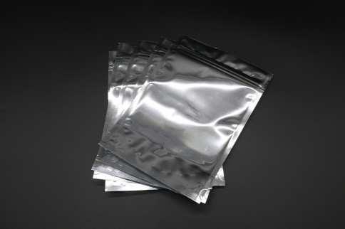 Пакети дой-пак з прозорим вікном і zip-застібкою. 14х16+4см Колір "Срібло" / Пакети дой-пак з прозорим вікном і zip-застібкою., фото 1