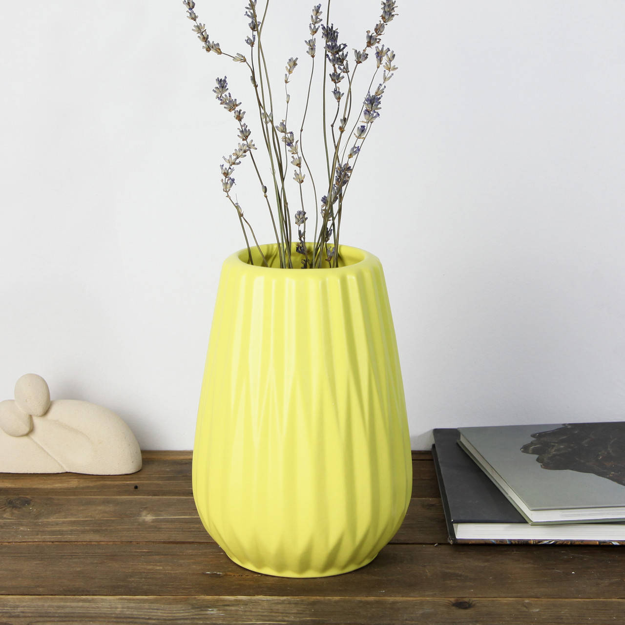 

Ваза керамическая для цветов настольная "Дзевония" Жёлтый мат. Rezon V007, Желтый