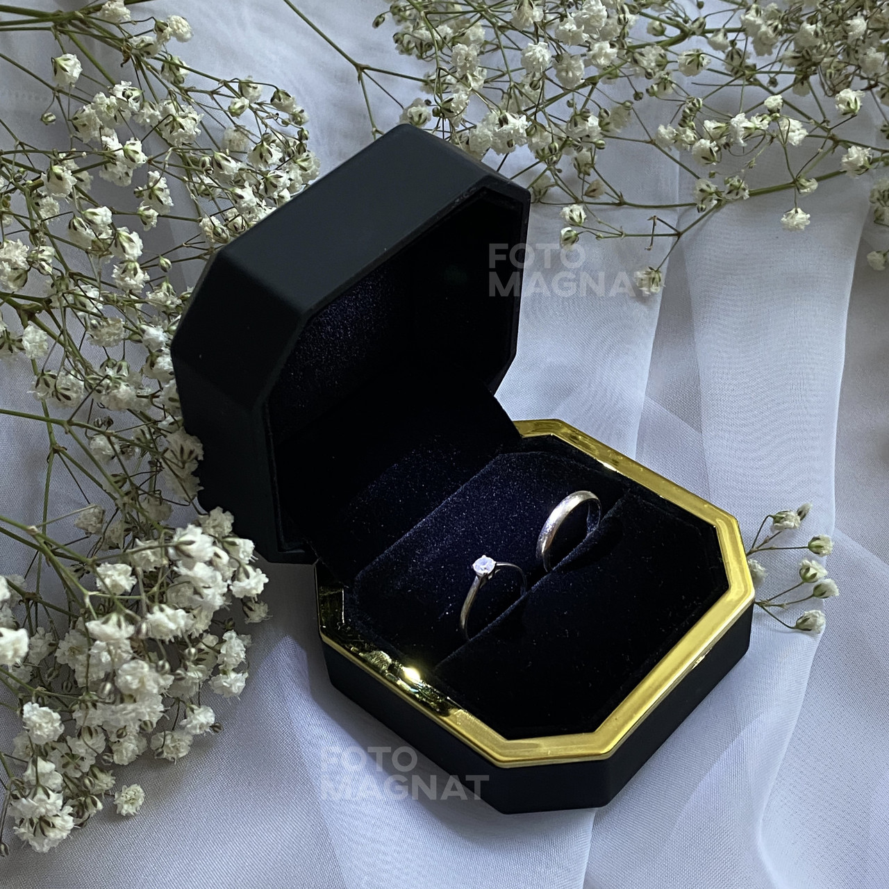 Коробочка для кільця з підсвіткою Classic — Футляр скринька для пропозиції або весілля