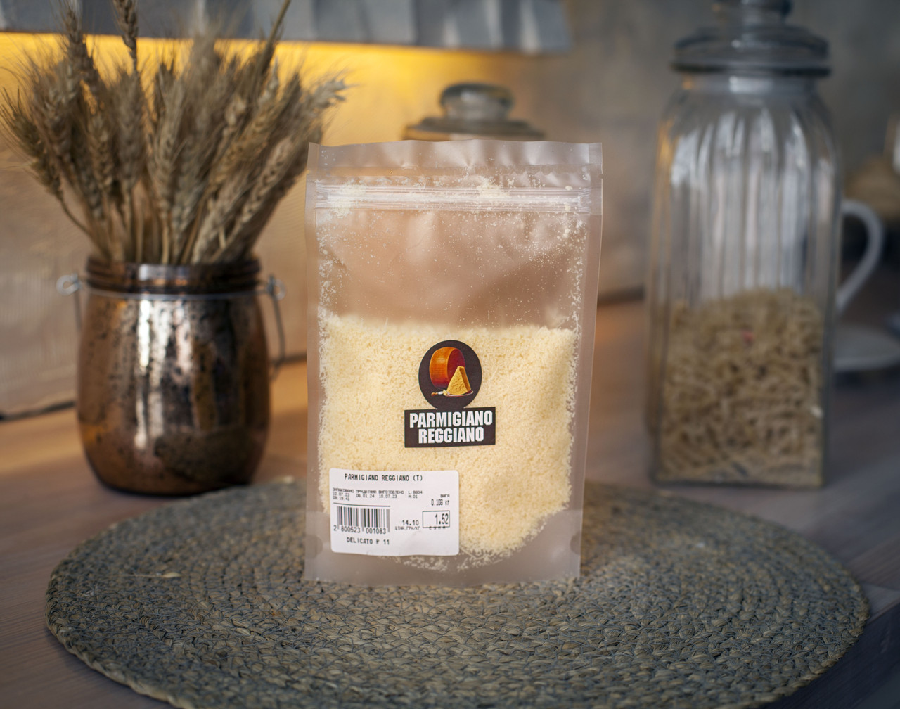 Пармезан тертий "Parmigiano Reggiano 24 Mes" 100 гр. Італія