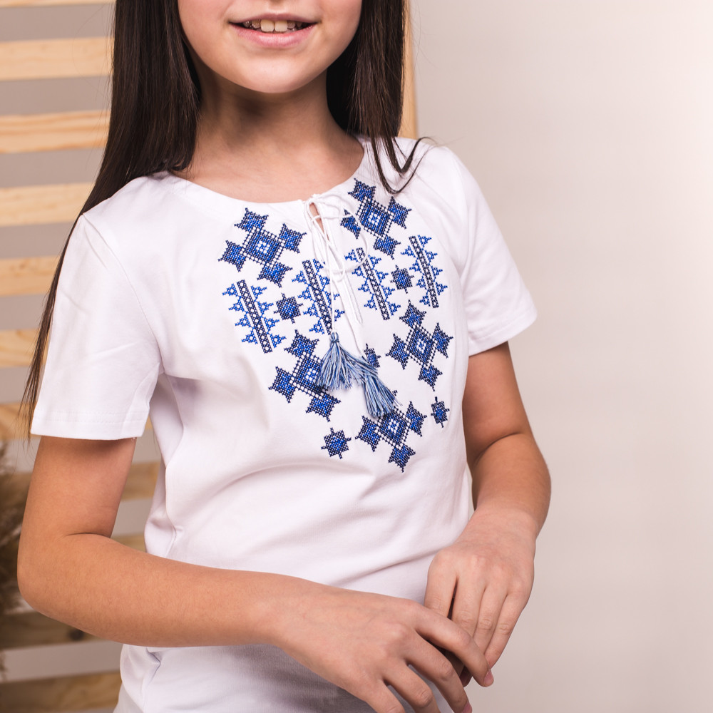Вышиванка-футболка Зоряна белая с синей вышивкой 92md-df153 92 md-df153 92 - фото 3 - id-p1897441819