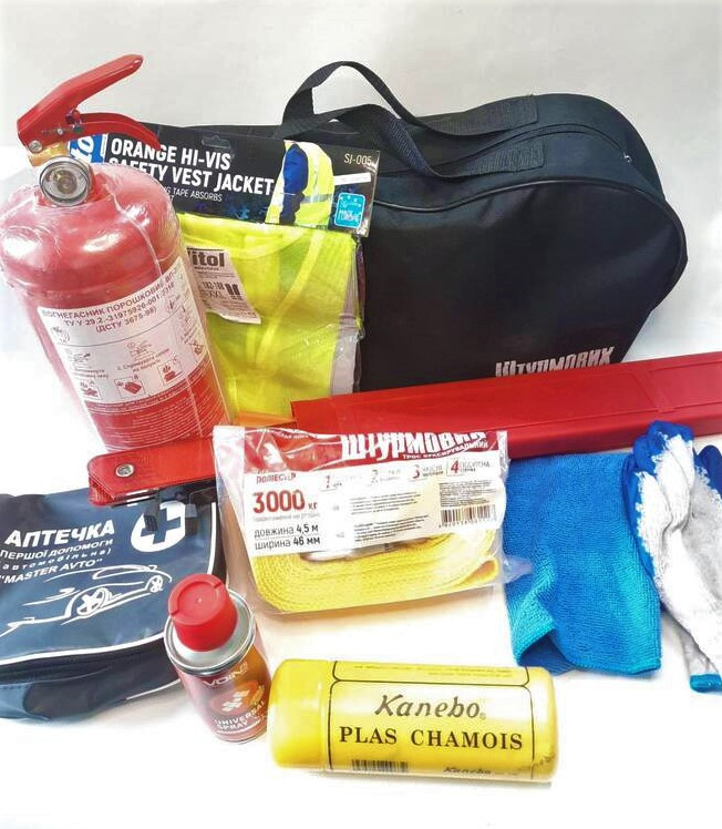 Набір автомобіліста LUX 10ед. (Трос/аптеч/Жит/ав. знак/огнетуш. 2кг/перчатки/сумка/тряп/тряп/смазаз.)