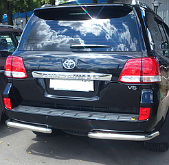 Захист заднього бампера куточки Toyota Land Cruiser 200 (2008-)