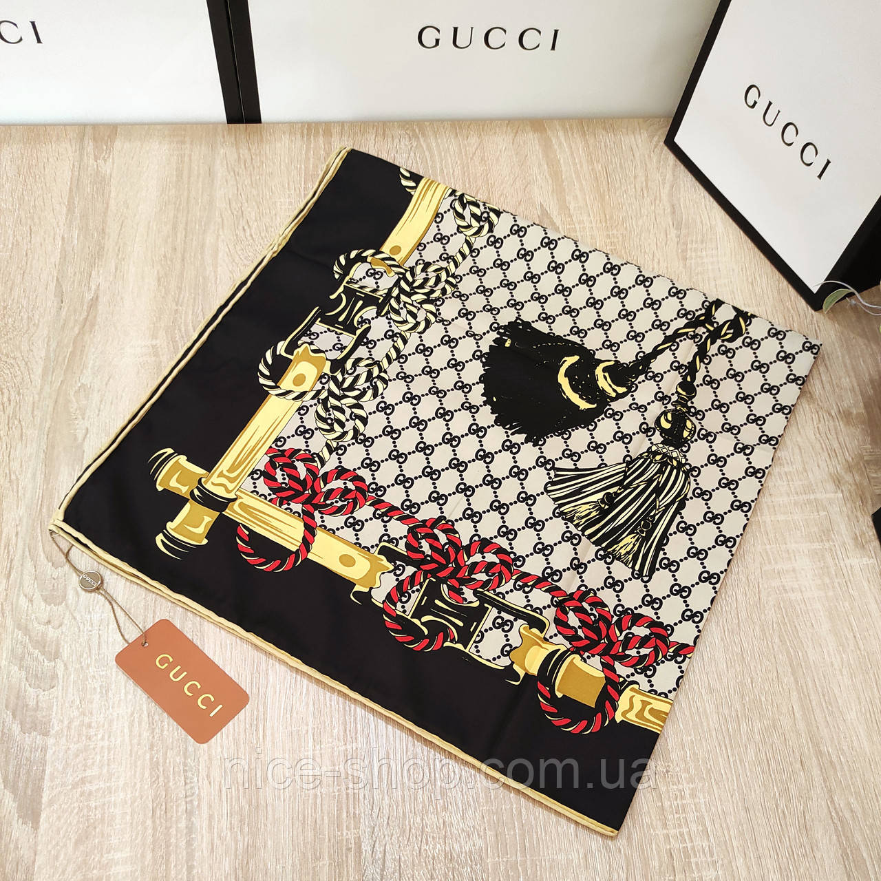 Хустка Gucci шовкова з ручною підшивкою