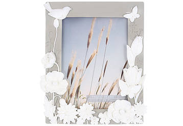 Рамка для фото розміру 12.5*17.5см, з об'ємними квітами та метеликом, колір ніжно-сірий з білим