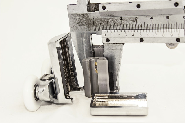 Ролик К-62А Ролик душевой кабины нижний двойной металлический поворотный нажимной нержавейка