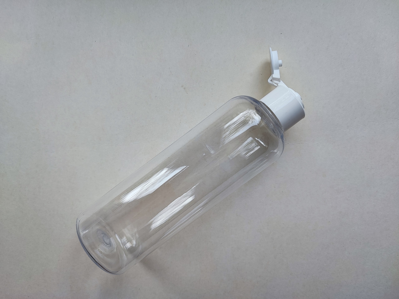 150 мл/20 мм ПЕТ Круглий прозорий флакон з кришкою БІЛОЮ фліп-топ 20/410, пляшка пластиковий, пластмасовий