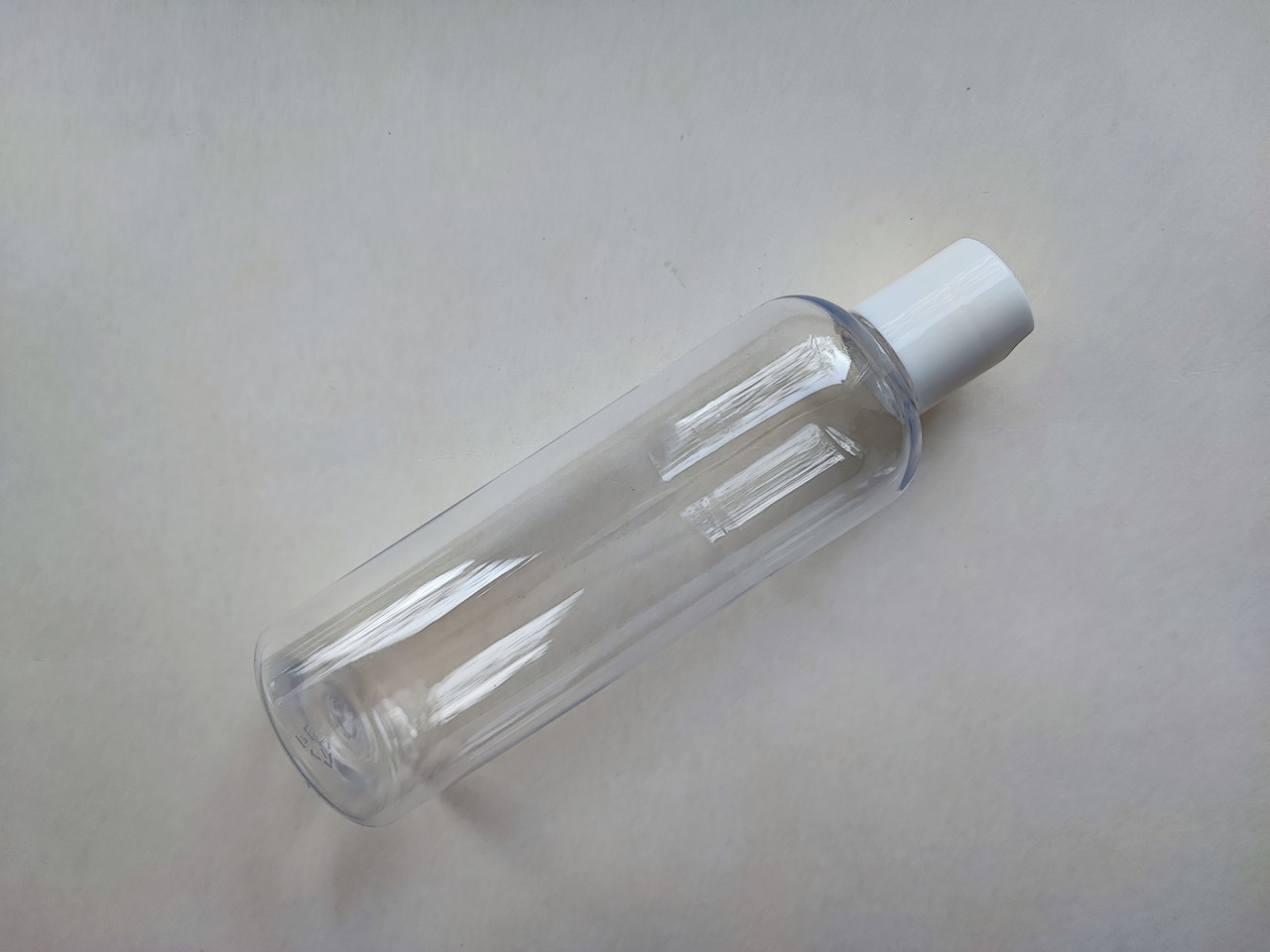 150 мл/20 мм ПЕТ Круглий прозорий флакон з кришкою БІЛОЮ диск-топ 20/410, пластиковий, пластмасовий