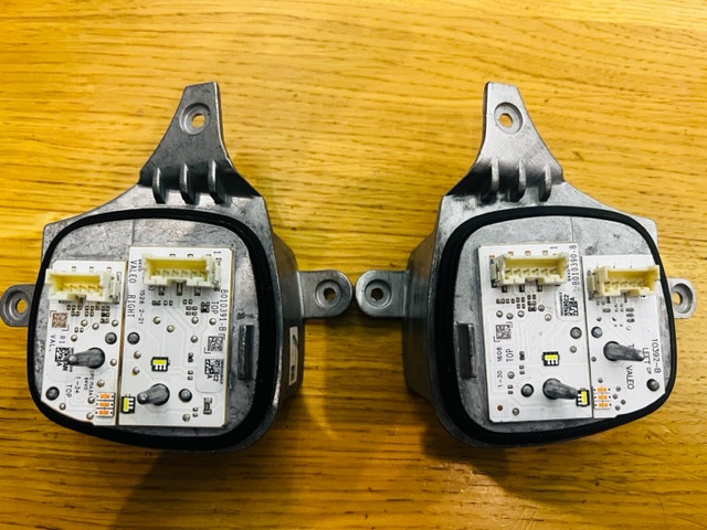 Блок керування LED, контролер NISSAN KOITO 35500-23736 07GY3411531 Infiniti Nissan