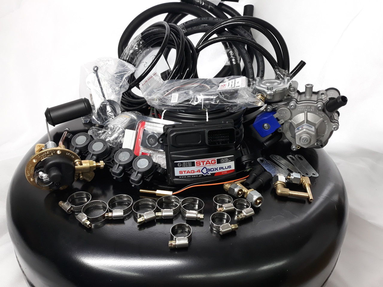 Комплект ГБО 4 поколения Stag Qbox Plus/Tomasetto/форсунки AEB c ...