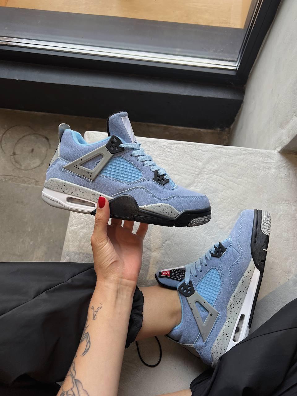 Jordans retro cheap 4 blue