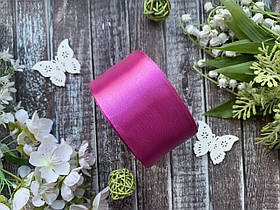 Атласна стрічка 5 см, 36 ярд (приблизно 33 м), кольору "фуксія" гуртом