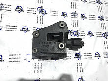 Кронштейн промивала Renault Trafic 2.5 DCI 8200049238