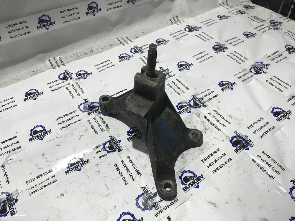 Кронштейн кріплення КПП Ford Transit Connect з 2002-2013 рік 1.8TDCi 98AB-7M125-AF