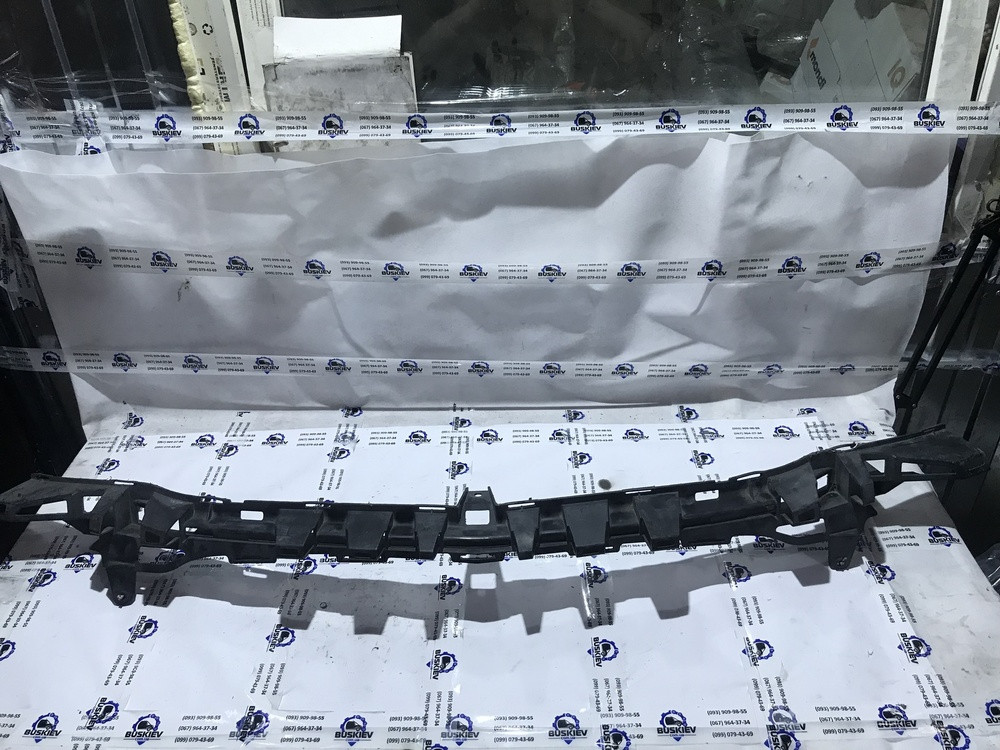 Підсилювач переднього бампера Mercedes CLS 63 W218 X218 AMG 2016-2019 A2188850265