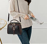 Стильна жіноча міні сумка через плече. Маленька сумочка клатч екокожа модна і стильна, фото 6