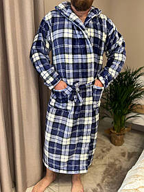 Халат чоловічий велюровий з капюшоном